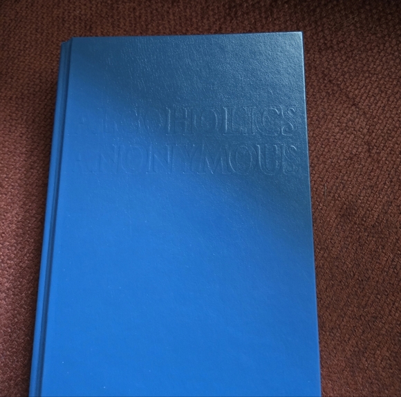 Alcoholics Anonymous Fourth Edition Hardcover Book - Picture 1 of 5